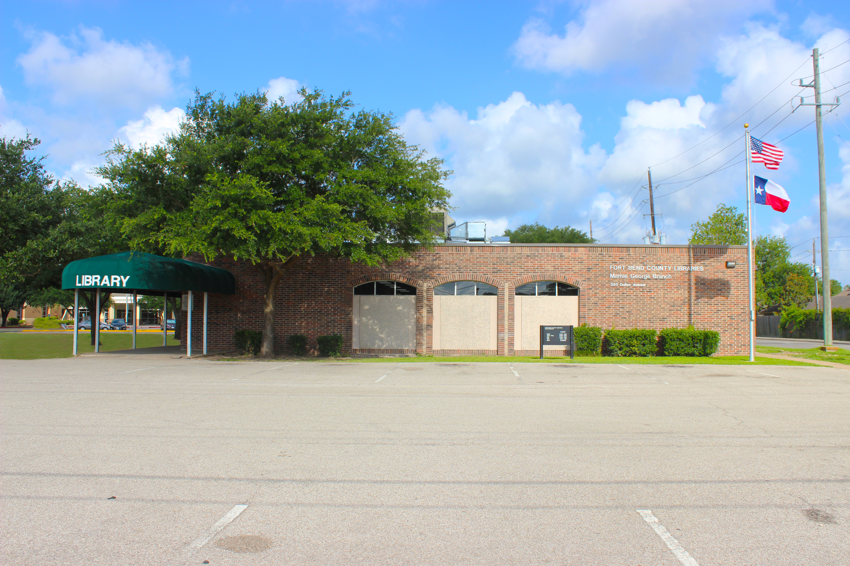 Photo of the Mamie George Branch Library