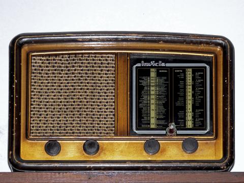 A vintage radio