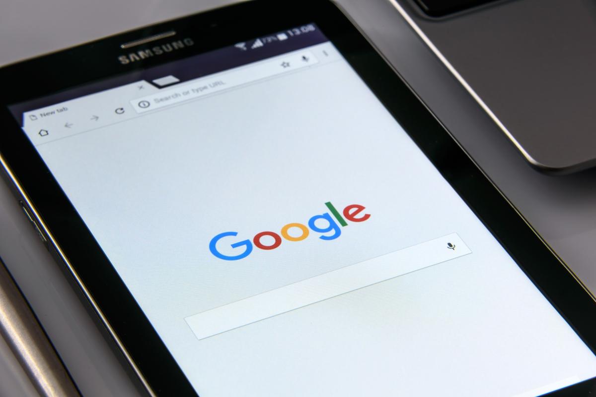 Google on a smart phone screen