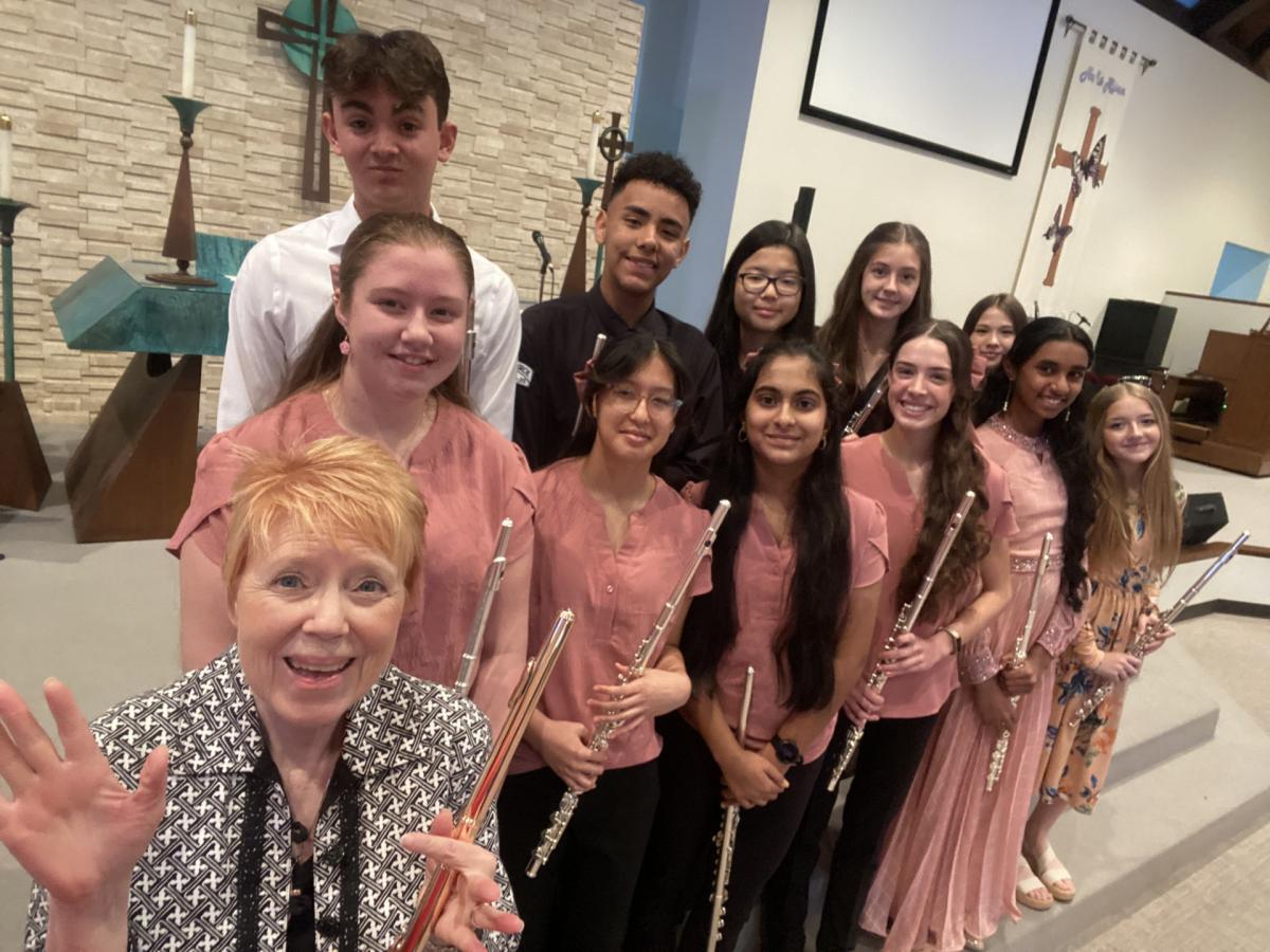 Katy Flutes choir with director